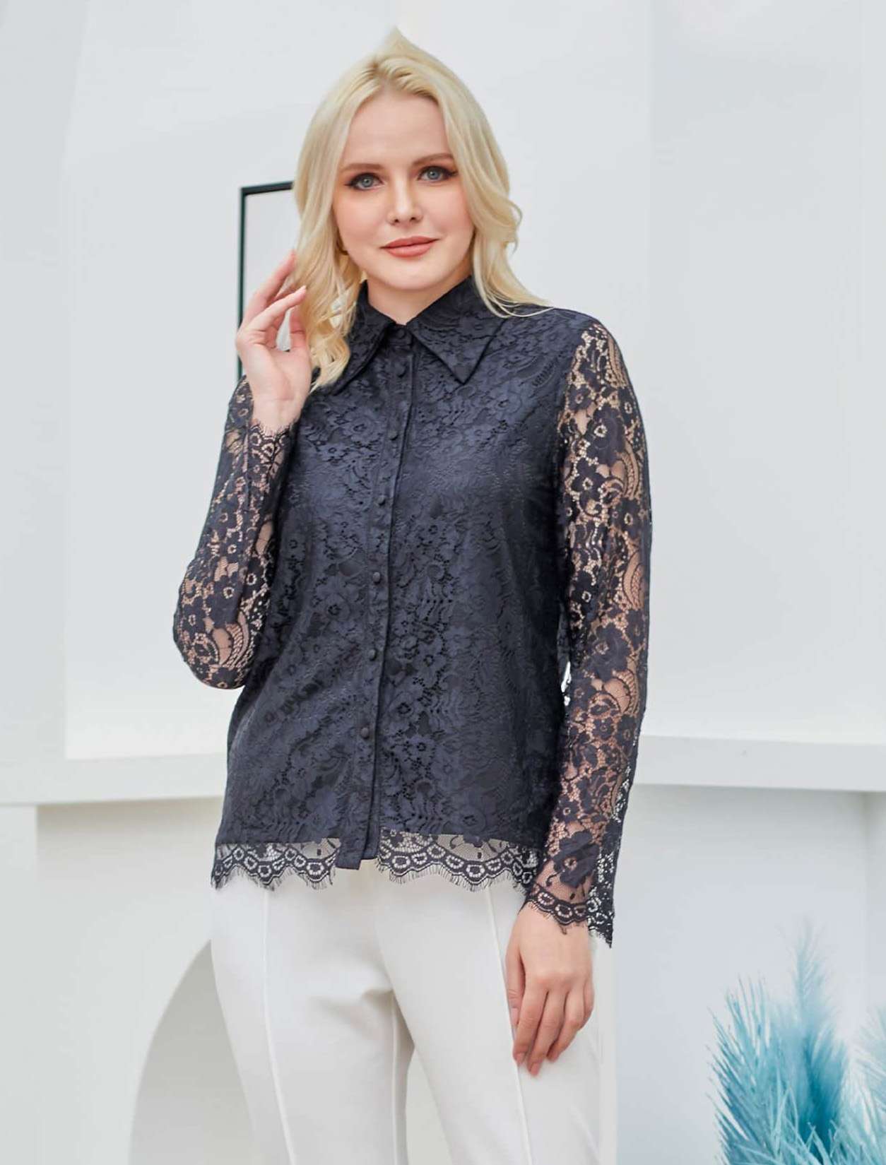 بلوزة أواديس