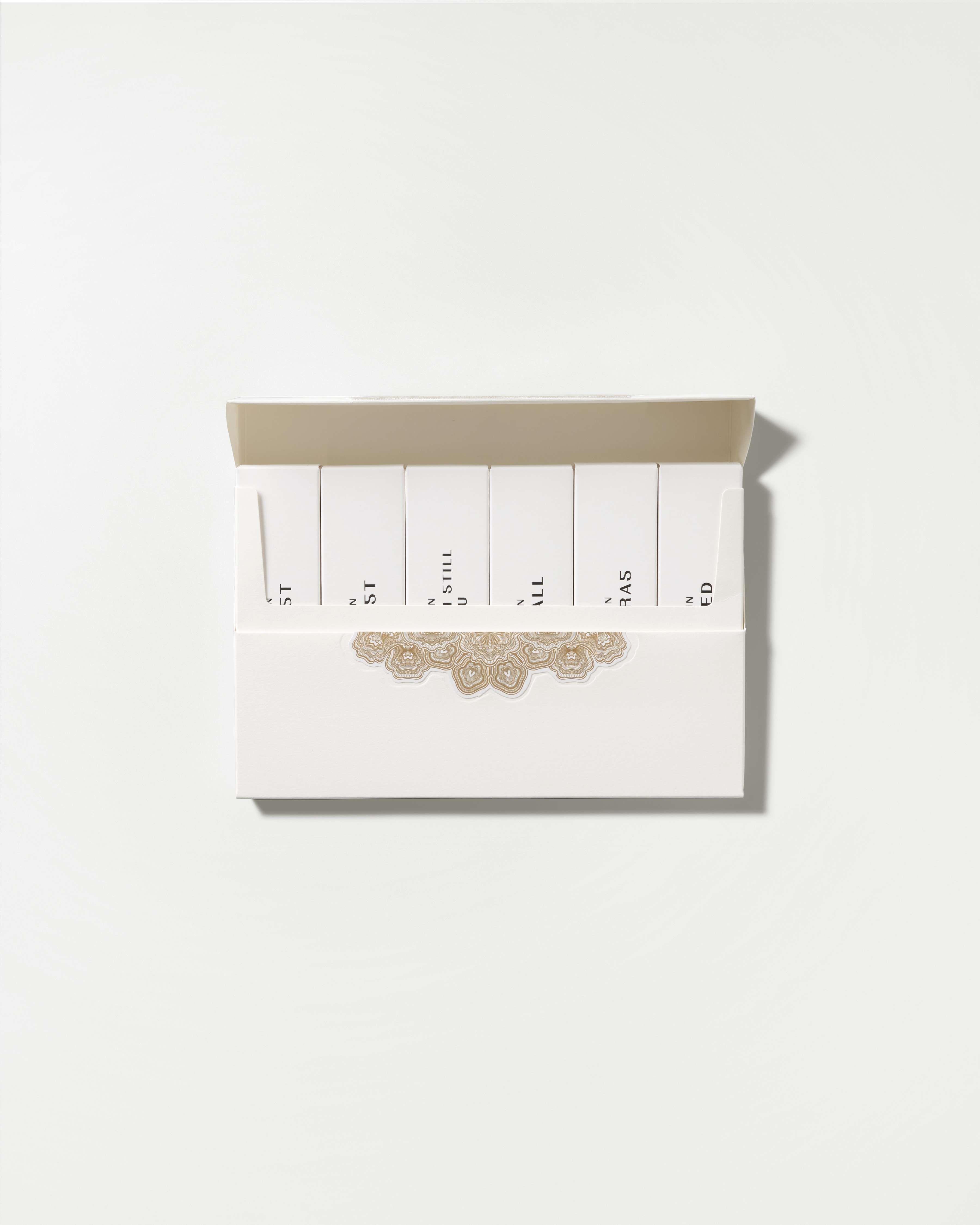 مجموعة اكتشاف معاجين الأسنان المبيضة (6 × 25 مل)