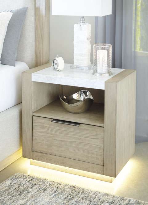 Hennington 2 Night Stand