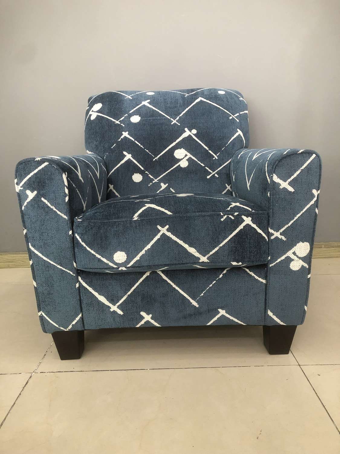 Vivian chair