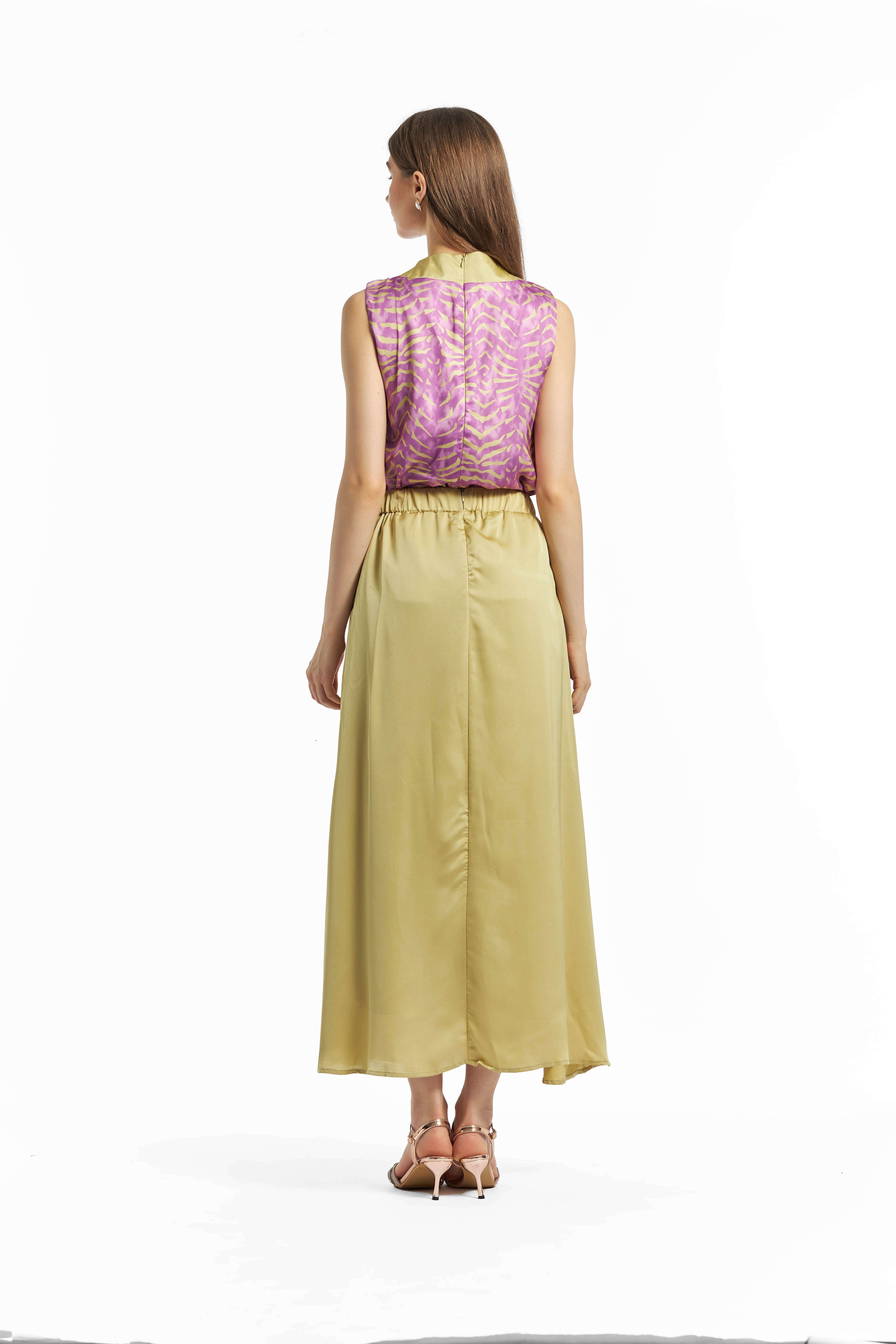 تنورة بلوميريا