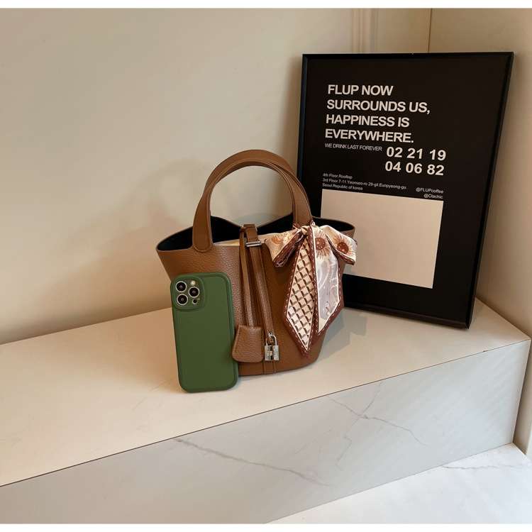 Foreign Style Girl Hand Basket Bag