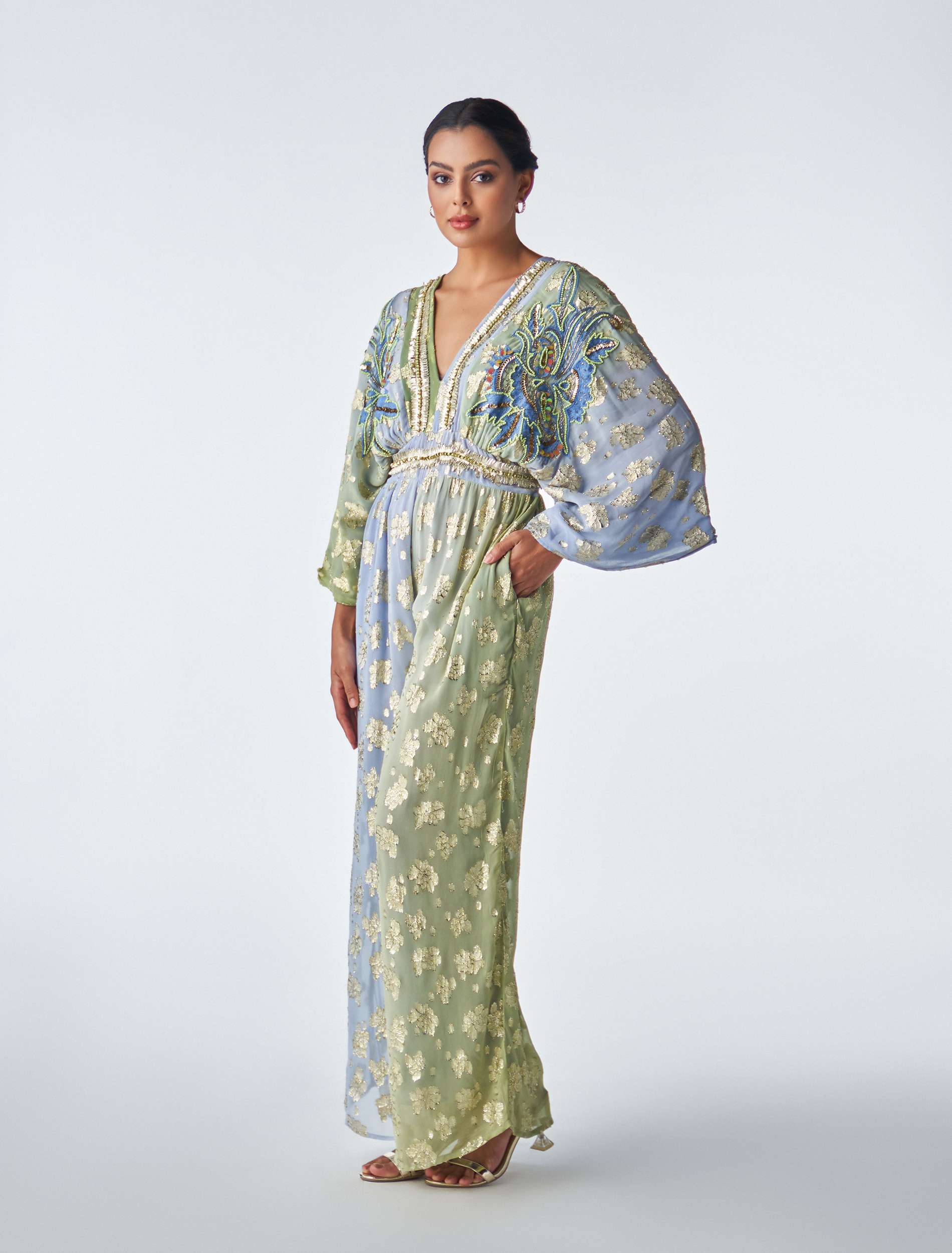 فستان كليريتي