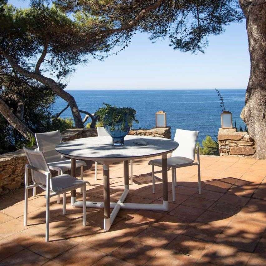 LES JARDINS BASTINGAGE طقم طاولة طعام خارجية أبيض