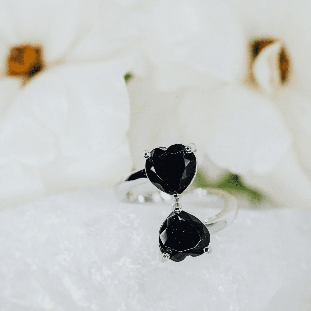 Black agate heart shaped ring made of sterling silver