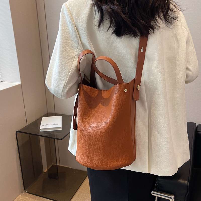 Commuter Bucket Bag